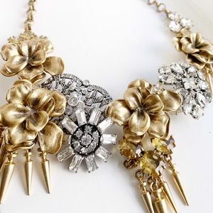 Stella & Dot Georgie Statement Necklace